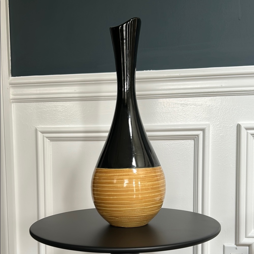 Elegant Black and Tan Vase